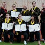 Hapkido - Danprüfung - Shin Jeon Hapkido Kampfkunst verleiht neue Schwarzgurte
